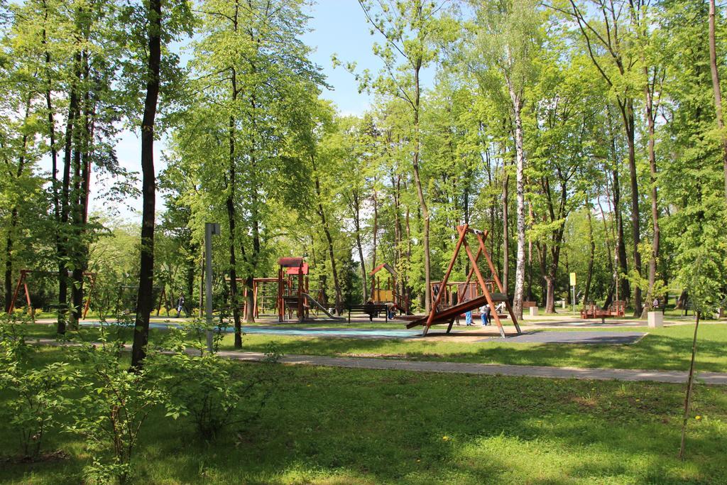 Uroczy Domek Z Ogrodem I Tarasem Myślenice Szoba fotó